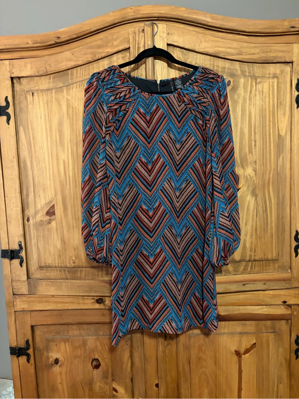 Fire Los Angeles Blue & Brown Chevron Long-Sleeve Shift Dress